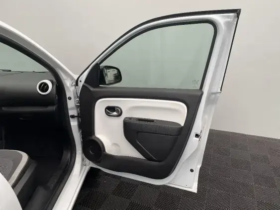 RENAULT TWINGO III - voiture d'occasion - Photo 19
