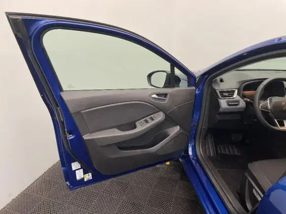 RENAULT CLIO V - voiture d'occasion - Photo 19