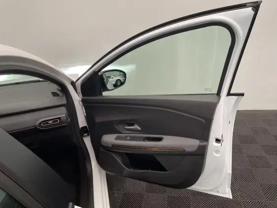 DACIA SANDERO III - voiture d'occasion - Photo 20