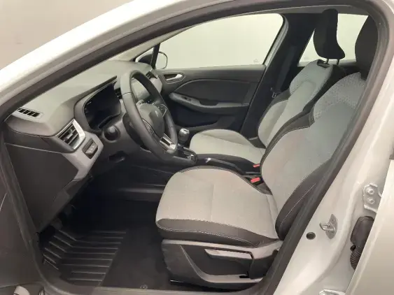 RENAULT CLIO V - voiture d'occasion - Photo 18