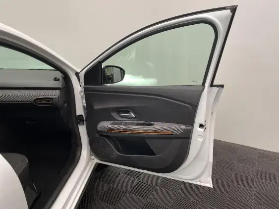DACIA SANDERO III - voiture d'occasion - Photo 20
