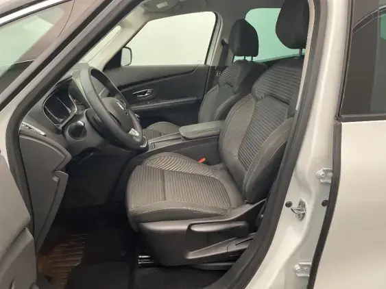 RENAULT GRAND SCENIC IV - voiture d'occasion - Photo 18