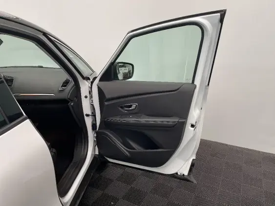 RENAULT GRAND SCENIC IV - voiture d'occasion - Photo 20