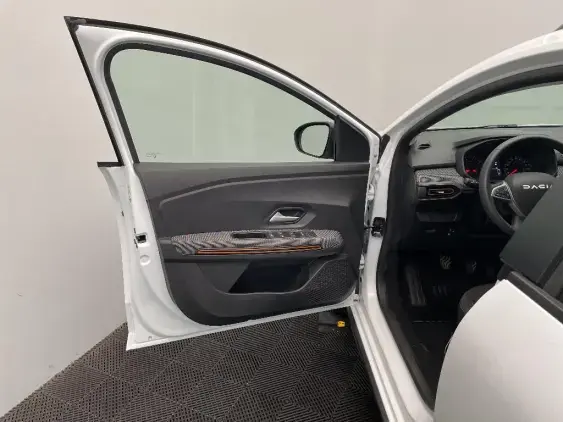 DACIA SANDERO III - voiture d'occasion - Photo 19