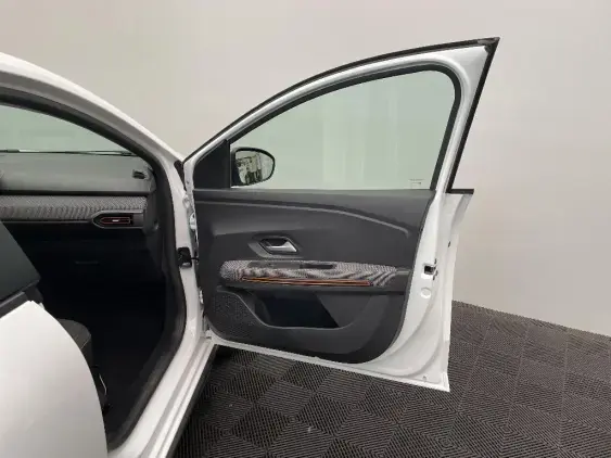 DACIA SANDERO III - voiture d'occasion - Photo 20