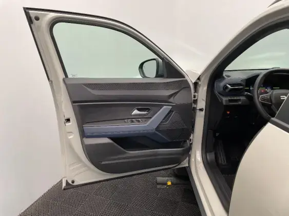 DACIA DUSTER III - voiture d'occasion - Photo 19