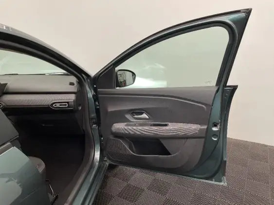 DACIA SANDERO III - voiture d'occasion - Photo 20