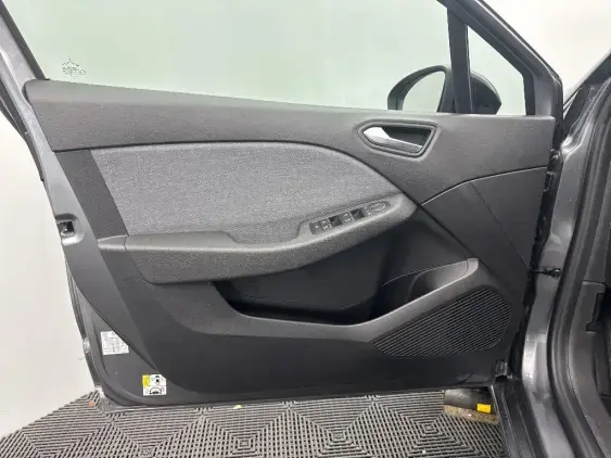 RENAULT CLIO V - voiture d'occasion - Photo 19