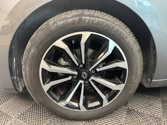 RENAULT CLIO V - voiture d'occasion - Photo 23