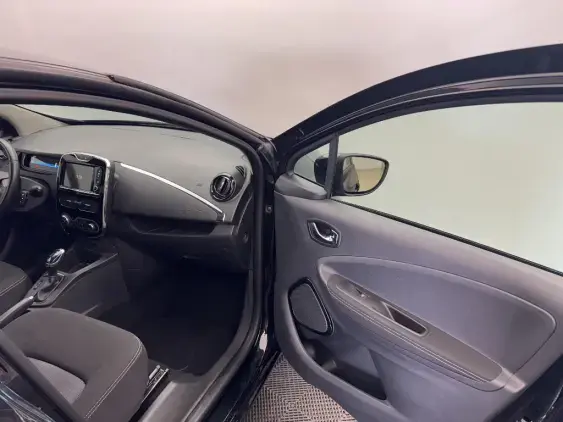 RENAULT ZOE - voiture d'occasion - Photo 20