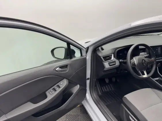 RENAULT CLIO V - voiture d'occasion - Photo 19