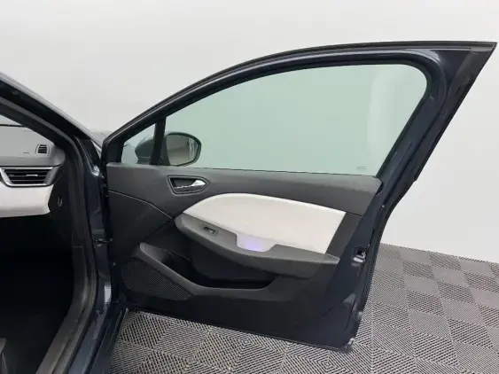 RENAULT CLIO V - voiture d'occasion - Photo 18