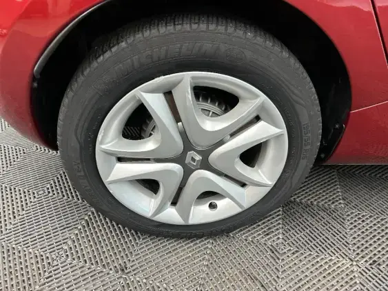 RENAULT ZOE - voiture d'occasion - Photo 22