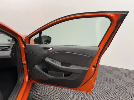 RENAULT CLIO V - voiture d'occasion - Photo 19