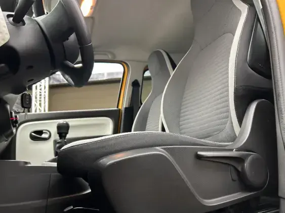 RENAULT TWINGO III - voiture d'occasion - Photo 14