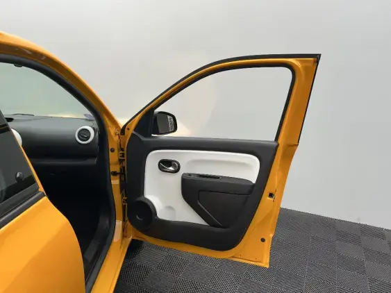 RENAULT TWINGO III - voiture d'occasion - Photo 16