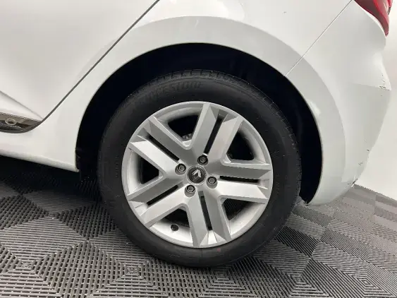 RENAULT CLIO V - voiture d'occasion - Photo 21