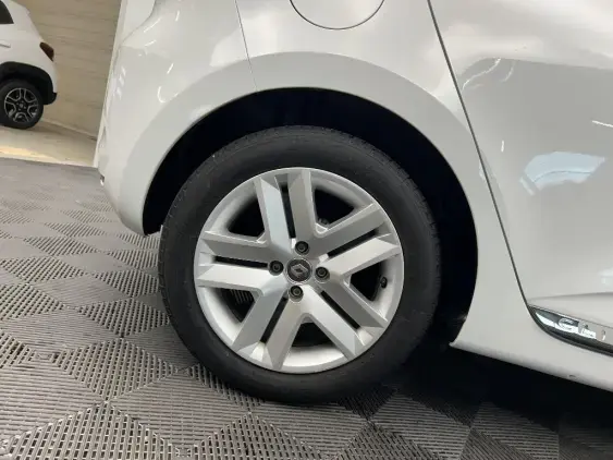 RENAULT CLIO V - voiture d'occasion - Photo 22