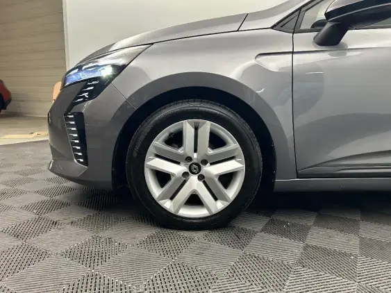 RENAULT CLIO V - voiture d'occasion - Photo 22