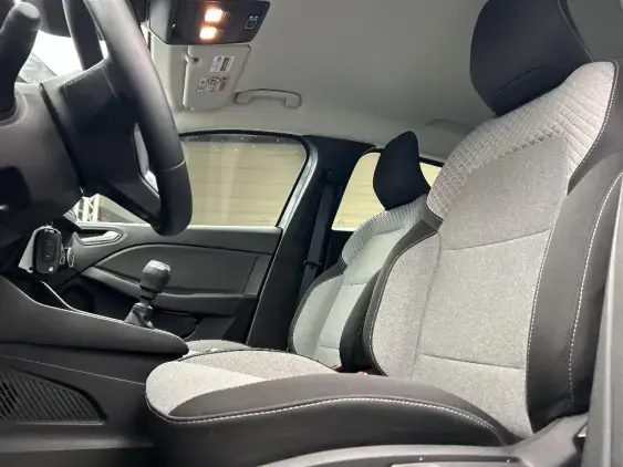 RENAULT CLIO V - voiture d'occasion - Photo 17