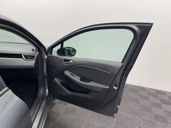 RENAULT CLIO V - voiture d'occasion - Photo 19