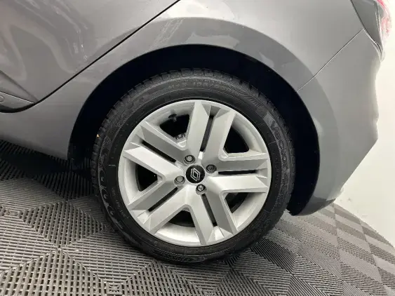 RENAULT CLIO V - voiture d'occasion - Photo 23