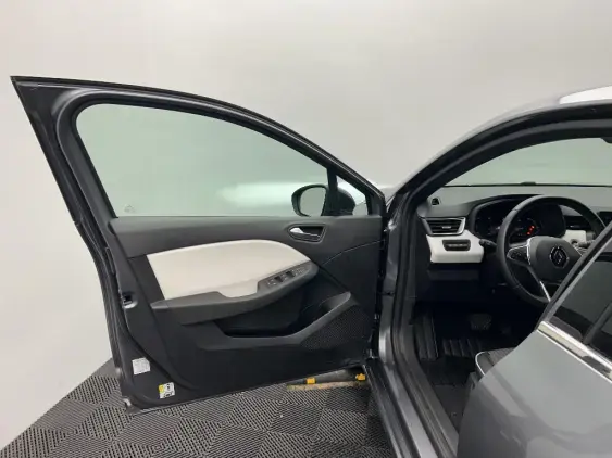 RENAULT CLIO V - voiture d'occasion - Photo 18