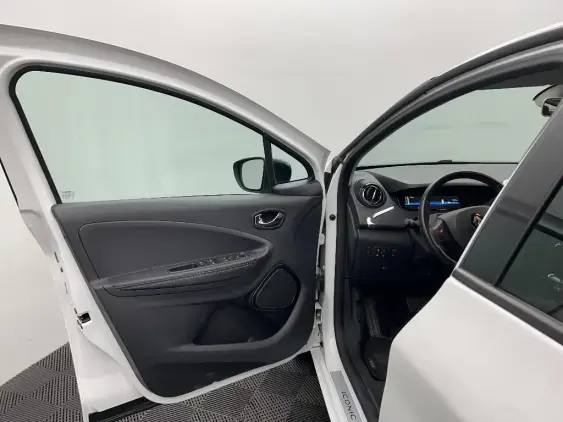 RENAULT ZOE - voiture d'occasion - Photo 17