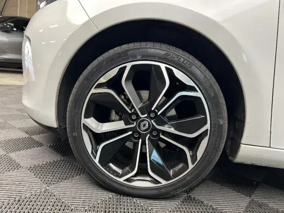 RENAULT ZOE - voiture d'occasion - Photo 21