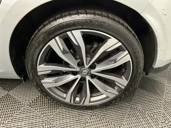 RENAULT MEGANE IV - voiture d'occasion - Photo 21