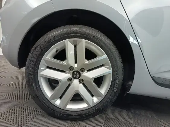 RENAULT CLIO V - voiture d'occasion - Photo 24