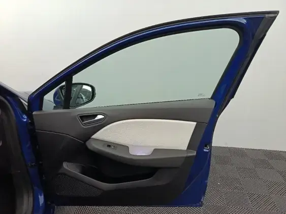 RENAULT CLIO V - voiture d'occasion - Photo 19