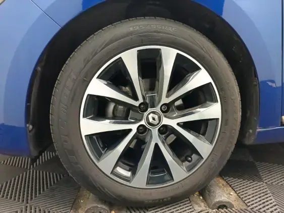 RENAULT CLIO V - voiture d'occasion - Photo 22