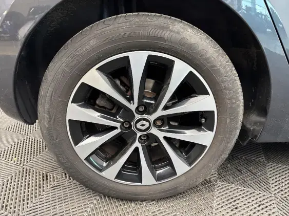 RENAULT CLIO V - voiture d'occasion - Photo 25