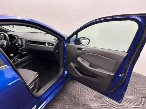 RENAULT CLIO V - voiture d'occasion - Photo 18