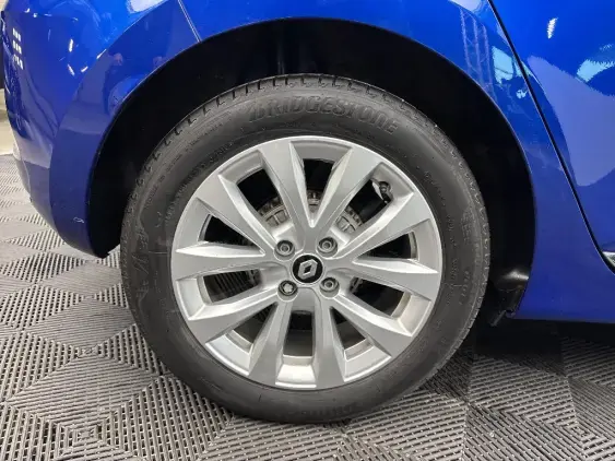 RENAULT CLIO V - voiture d'occasion - Photo 22