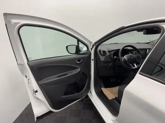 RENAULT ZOE - voiture d'occasion - Photo 17