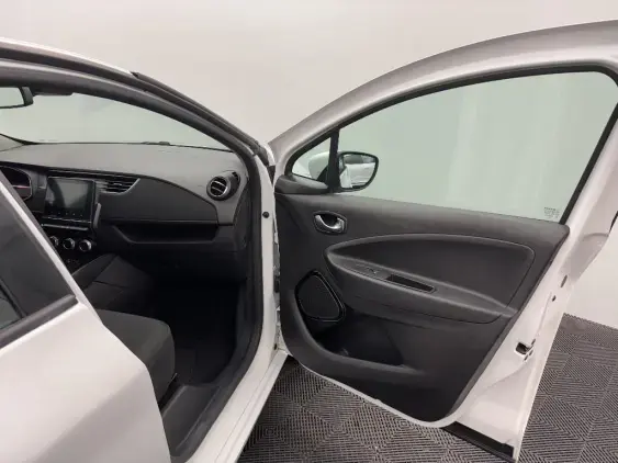 RENAULT ZOE - voiture d'occasion - Photo 18