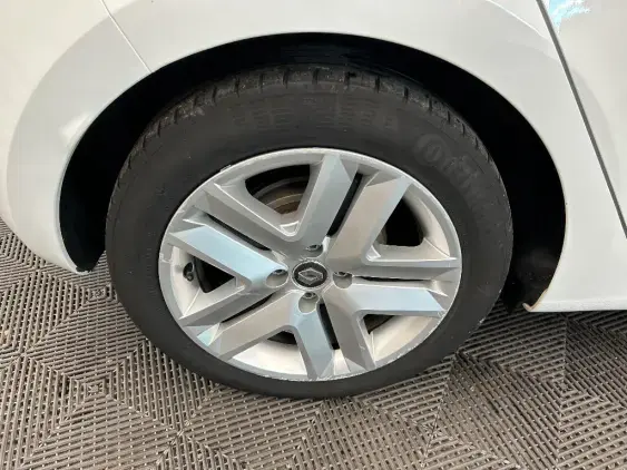 RENAULT CLIO V - voiture d'occasion - Photo 23