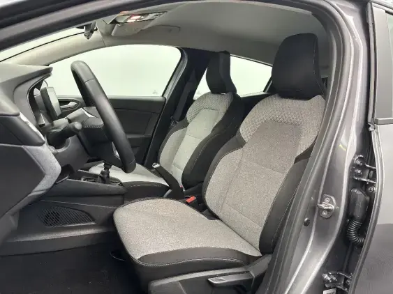 RENAULT CLIO V - voiture d'occasion - Photo 17