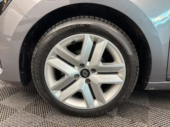 RENAULT CLIO V - voiture d'occasion - Photo 21