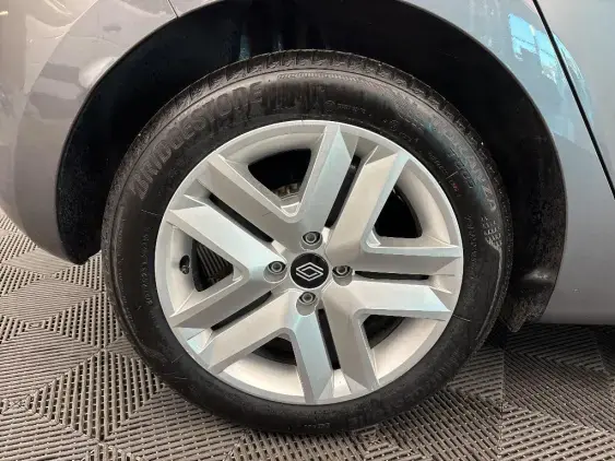 RENAULT CLIO V - voiture d'occasion - Photo 23