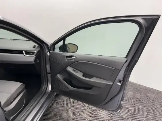 RENAULT CLIO V - voiture d'occasion - Photo 19