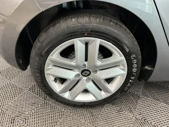 RENAULT CLIO V - voiture d'occasion - Photo 23