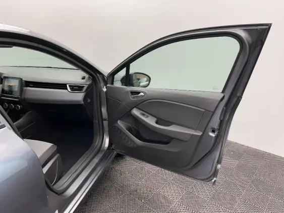 RENAULT CLIO V - voiture d'occasion - Photo 19