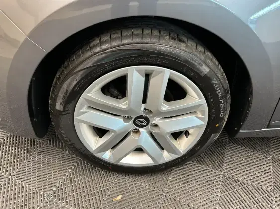 RENAULT CLIO V - voiture d'occasion - Photo 21