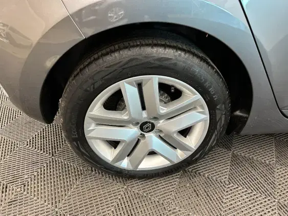 RENAULT CLIO V - voiture d'occasion - Photo 23