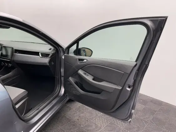 RENAULT CLIO V - voiture d'occasion - Photo 19