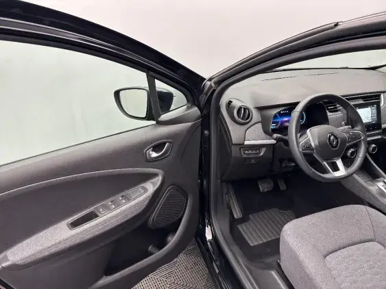 RENAULT ZOE - voiture d'occasion - Photo 19