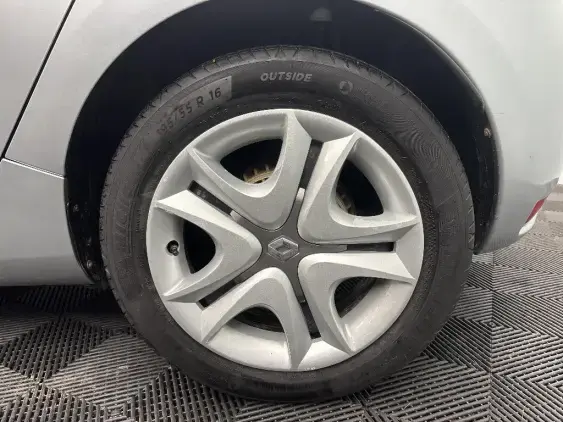 RENAULT ZOE - voiture d'occasion - Photo 20